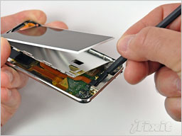 Zune HD tear-down