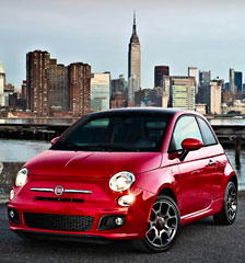 Fiat 500 with New York skyline