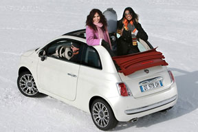 Fiat 500 in the snow